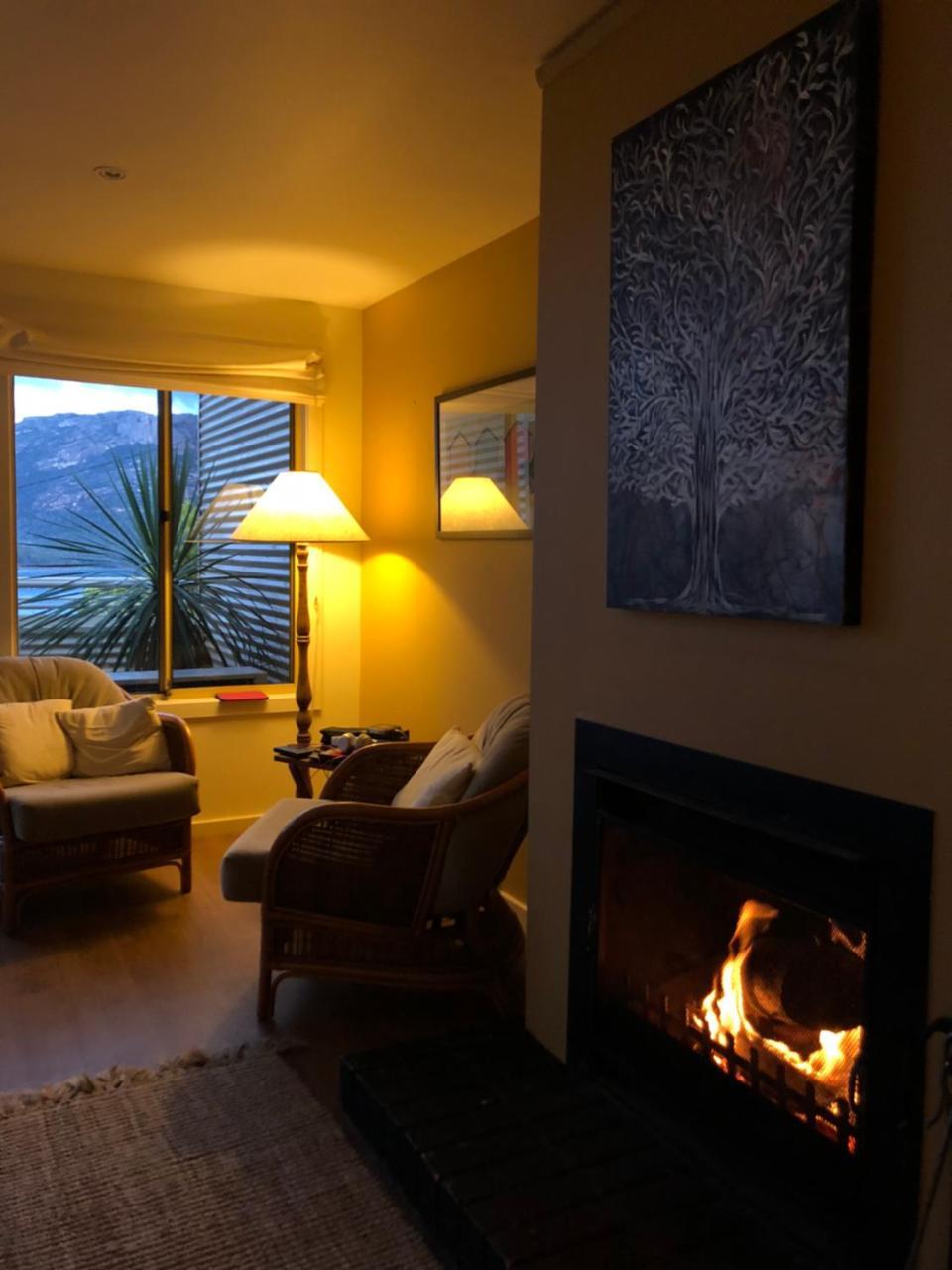 Freycinet Beach House Коулс-Бей Экстерьер фото